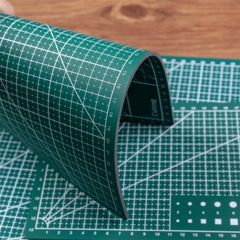 Best Cutting Mat for Crafters – Grid Lines for Precision